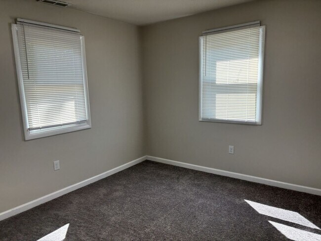 Building Photo - 1608 Boyd Ln