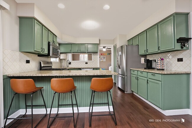 Building Photo - 2764 Olympic Ct