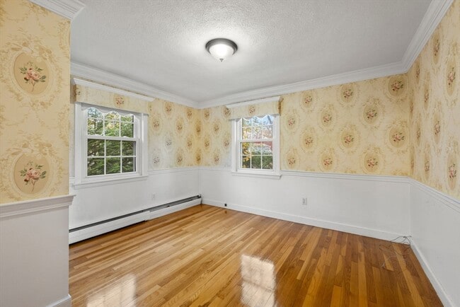 Building Photo - 39 Harland Rd