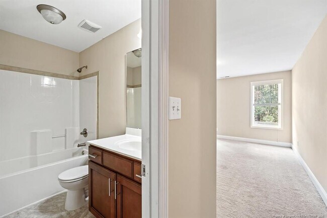 Building Photo - 204 Executive Dr