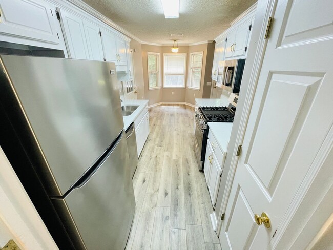 Building Photo - 3BR/2BA For Rent