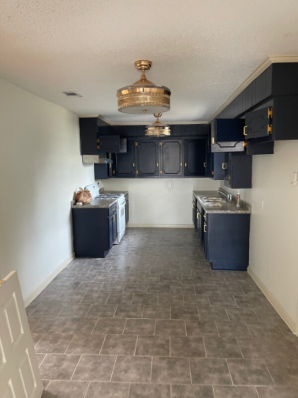 Building Photo - 2731 Michelli Dr