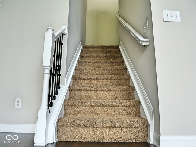 Building Photo - 11504 Grassy Ct