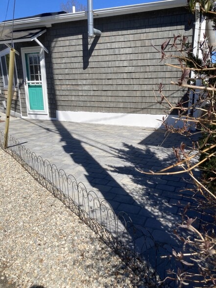 Building Photo - 10 Narragansett Ave