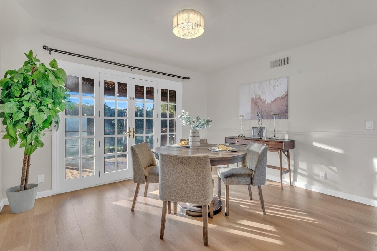 Building Photo - 7472 Blue Fox Way