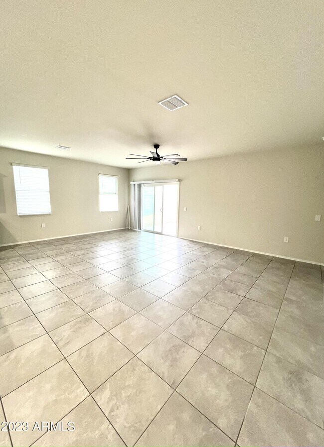 Building Photo - 24368 W Albeniz Pl