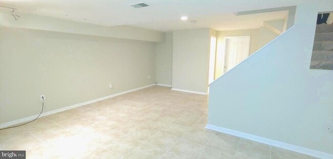 Building Photo - 4 Steeplejack Ct