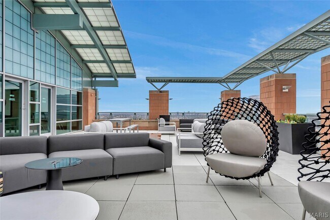 Building Photo - 8025 Maryland Ave