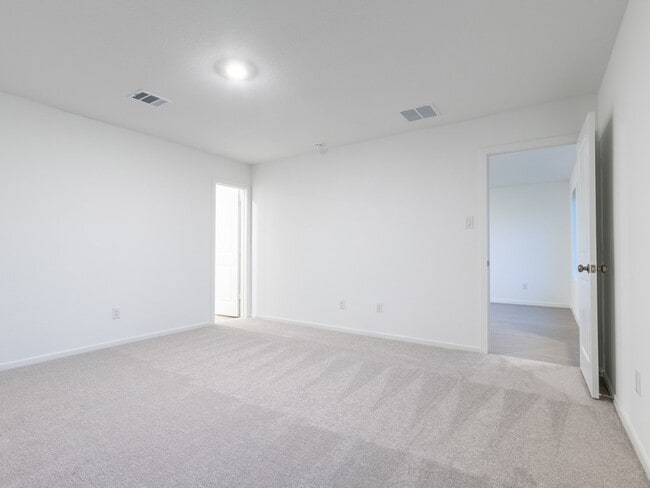 Building Photo - 31406 Pratola Serra Cir