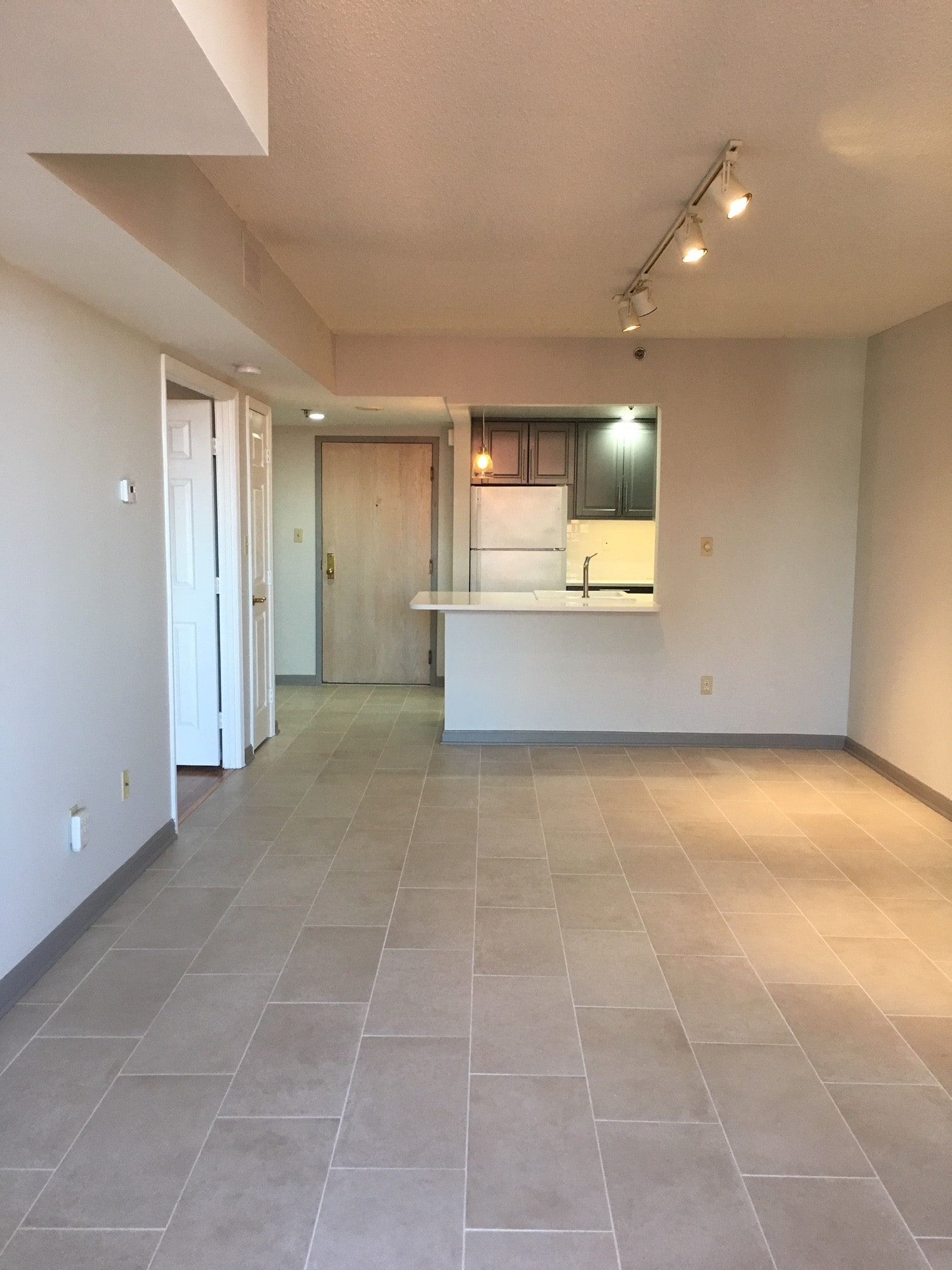 Living Room - 4808 Moorland Ln