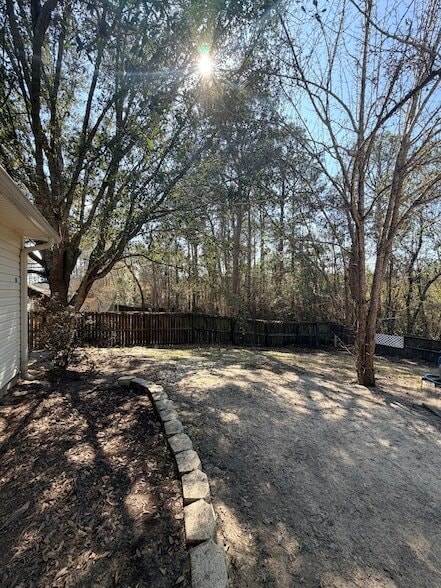 Building Photo - 205 Villacrest Dr