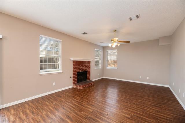 Building Photo - 3225 Cornflower Dr