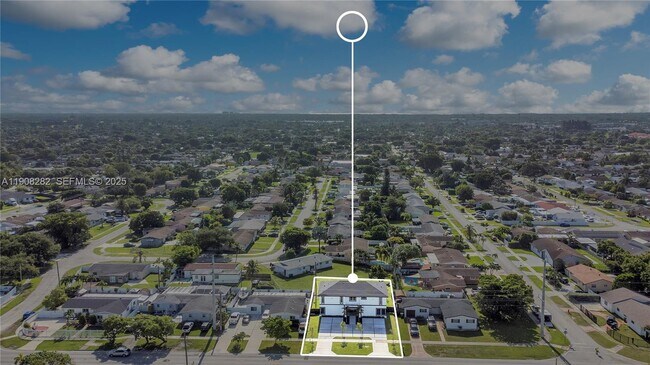 Building Photo - 16315 SW 107th Ave