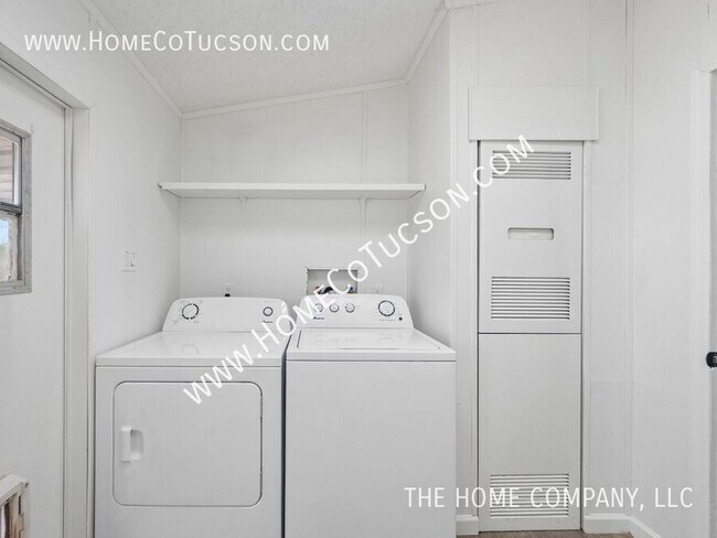 Building Photo - 12151 W Blue Quail Pl