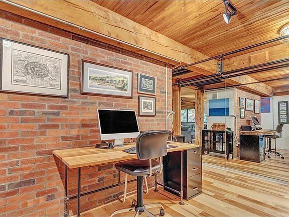 Building Photo - 122 Redrock Dr