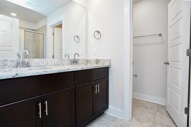 Building Photo - 138 Bromes Way