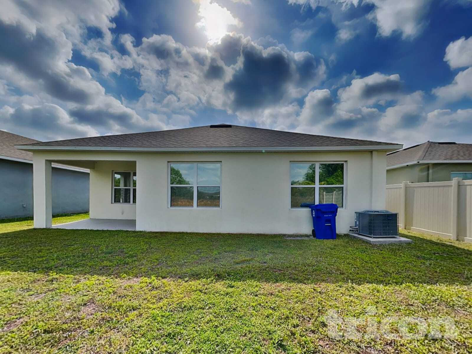 Building Photo - 5765 Arlington River Dr.