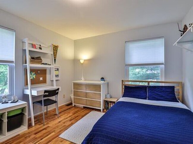 Building Photo - Beautiful Home in Prime Montgomery Location