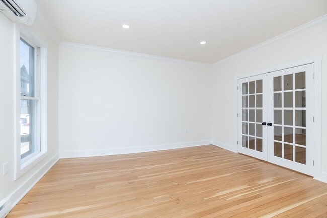 Building Photo - 77 Princeton St