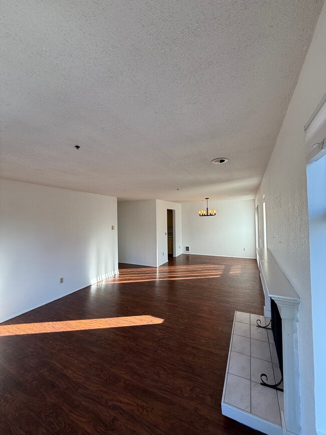 Building Photo - 18620 52nd Ave W