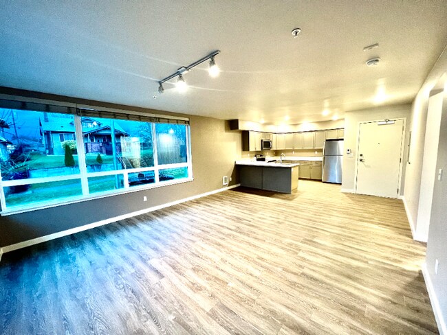 Building Photo - 2330 Yakima Ct