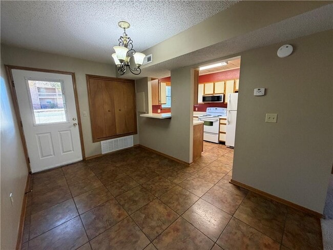 Building Photo - 460 N Garrett St