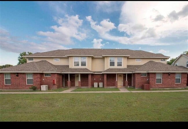 Building Photo - 1257 Lovett St