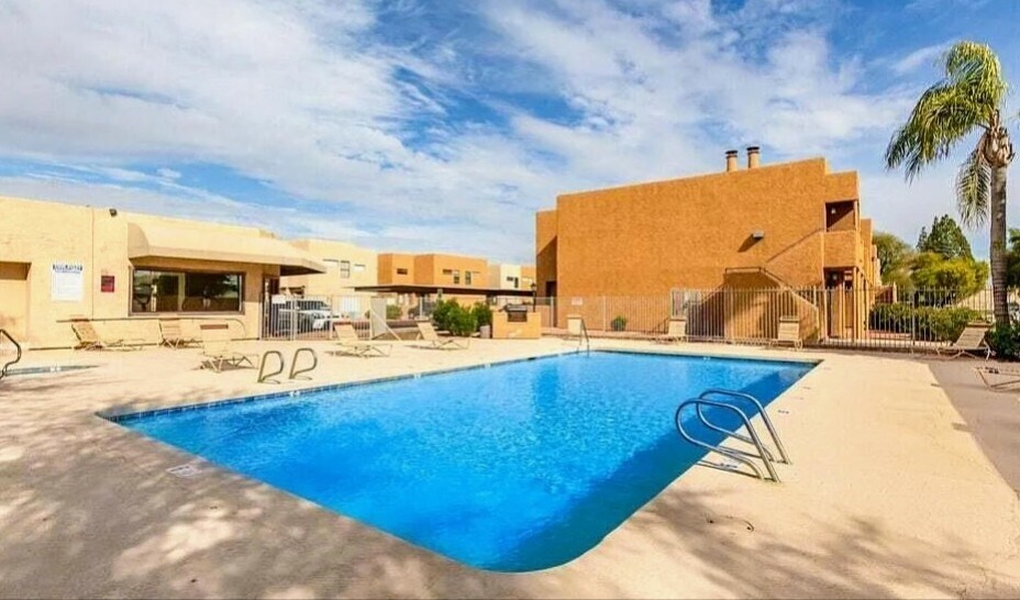 Building Photo - 11640 N 51st Ave