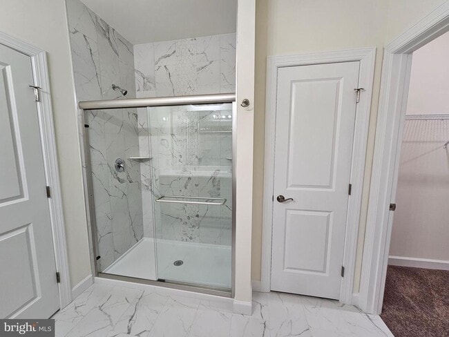 Building Photo - 6 Valhalla Ct