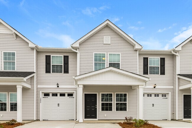 Building Photo - 2808 Summer Townes Wy