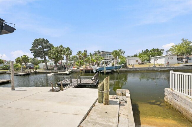 Building Photo - 7037 McCray Dr