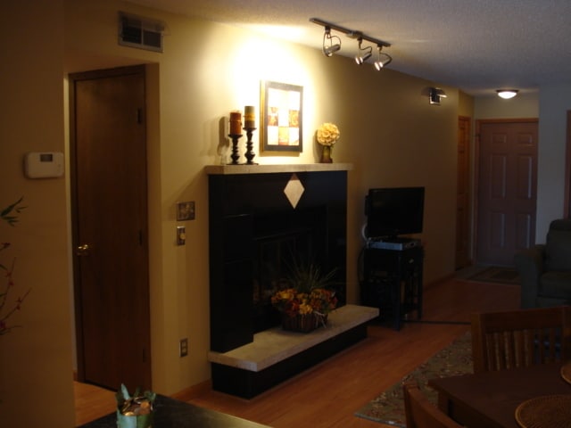 Building Photo - 1335 Lauderdale Pl