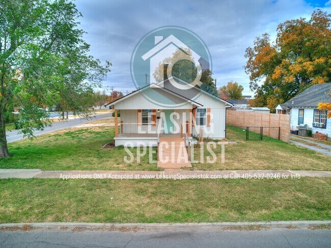Building Photo - Norman 3 Bed 2 Bath New Custom Build Available for Immediate Move!!