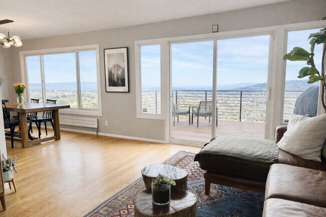 Building Photo - 3BR/2BA | Unobstructed Panoramic Views | Live Above the Fog | Intentional Living