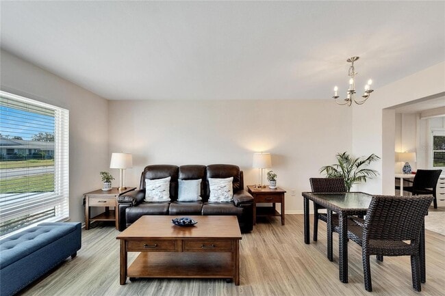 Building Photo - 1216 Hacienda Dr