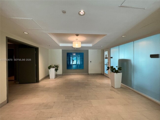 Building Photo - 951 Brickell Ave