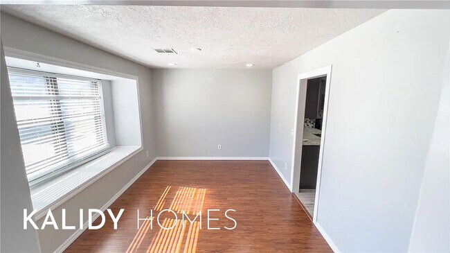 Building Photo - 8205 NW 91st St