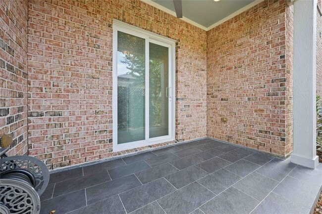 Building Photo - 706 Beaumont St