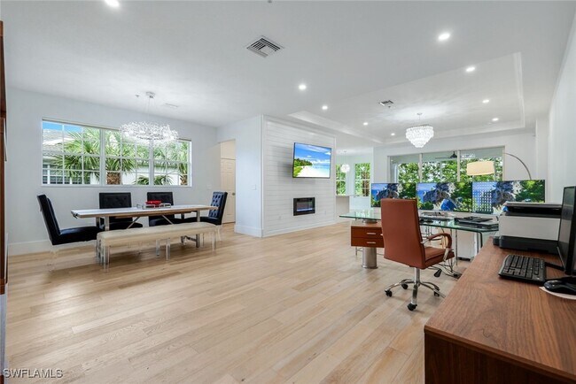 Building Photo - 12858 Carrington Cir