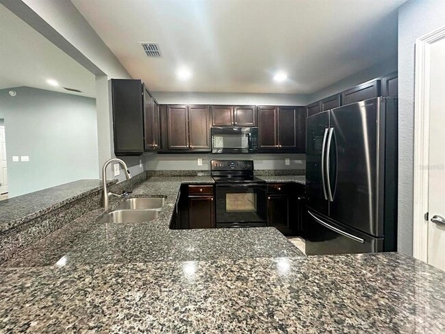Building Photo - 3051 Golden Eagle Wy
