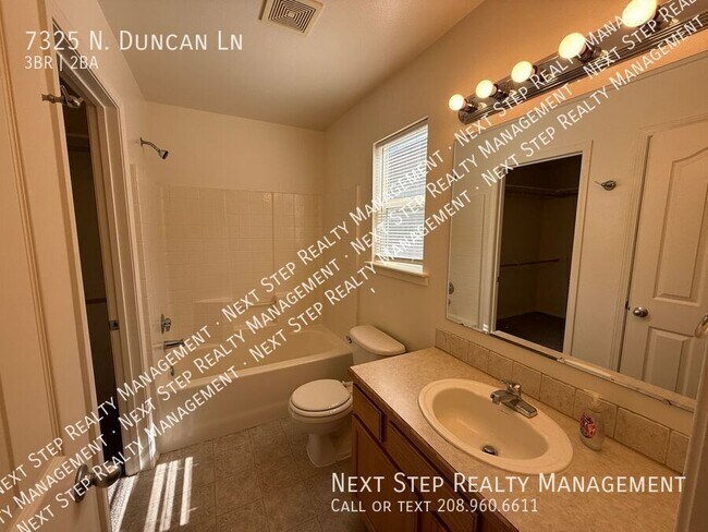 Building Photo - 7325 N Duncan Ln