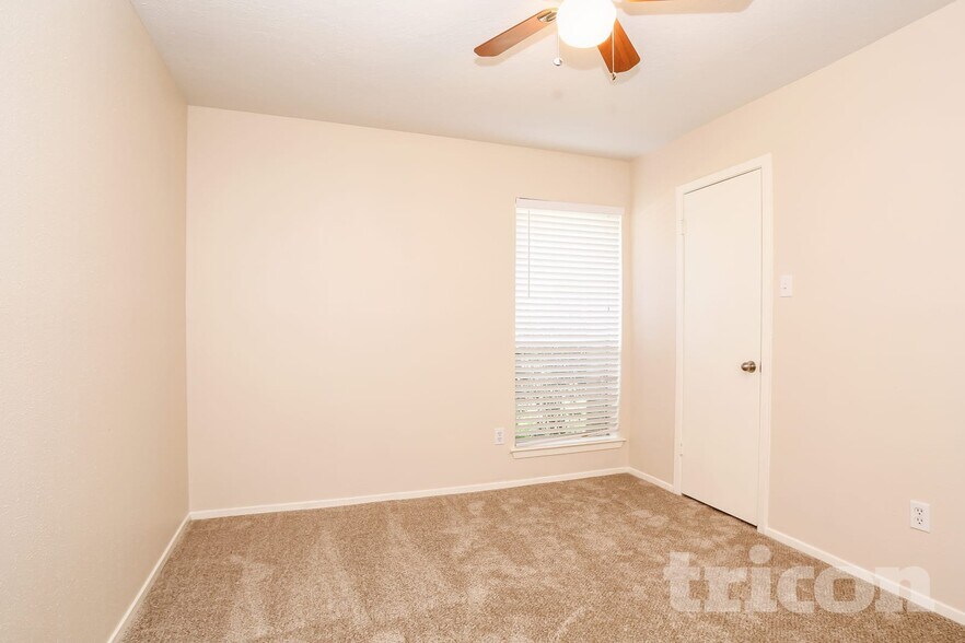 Building Photo - 3206 Sedgeborough Dr