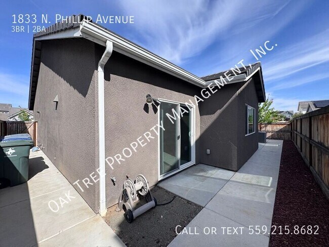 Building Photo - 1833 N Phillip Ave