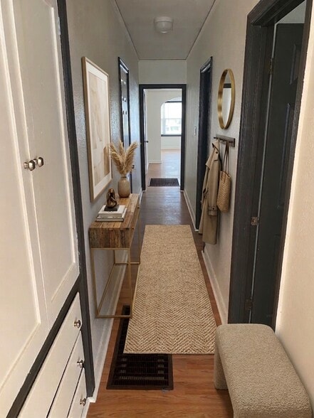 Hallway - 2634 S Redondo Blvd