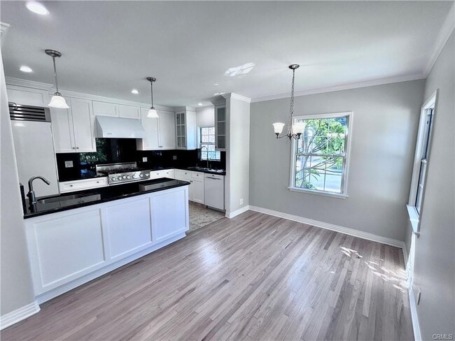 Building Photo - 7530 Westlawn Ave