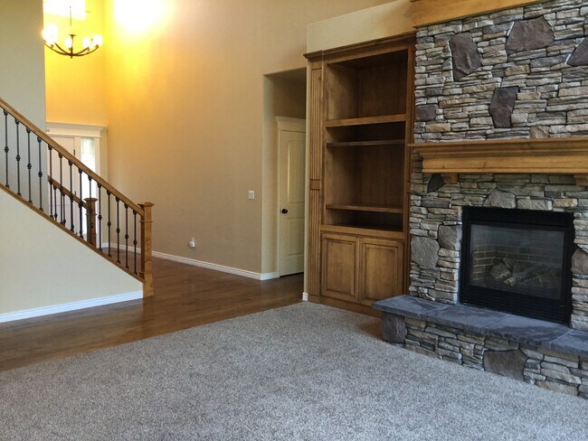 Building Photo - 680 E Havasupai St