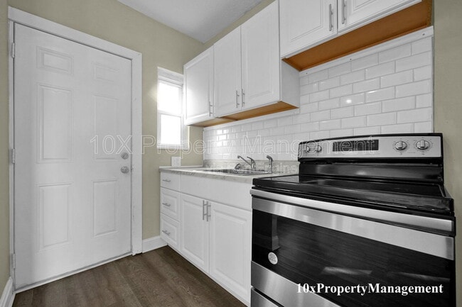 Building Photo - 530 S Terrace Ave