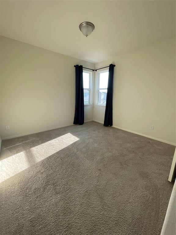 Building Photo - 142 Simon