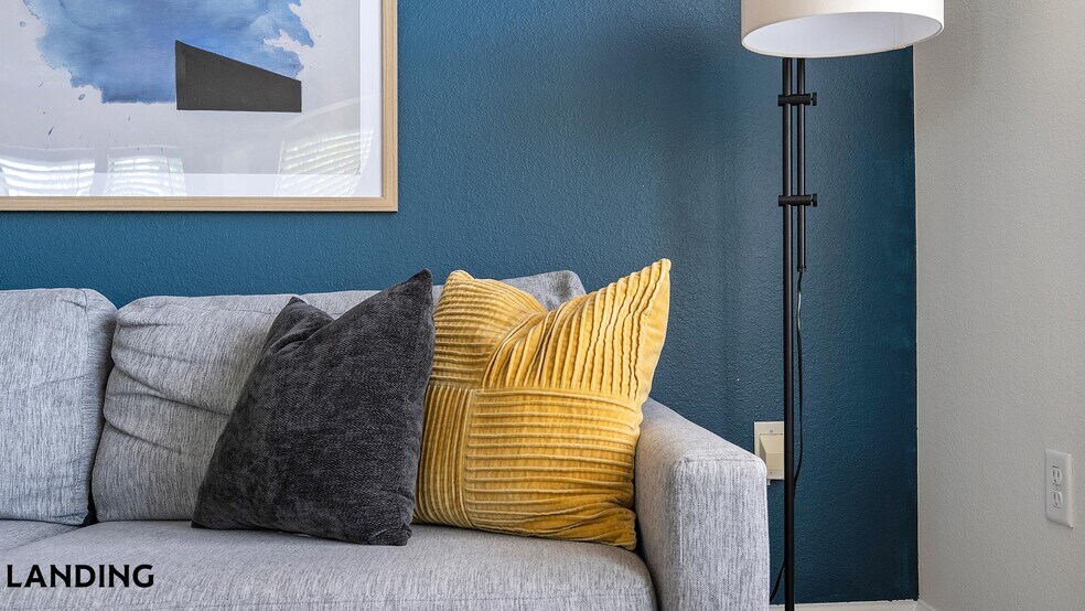 Building Photo - 10051 Perimeter Station Dr