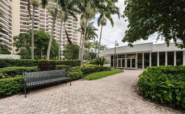 Building Photo - 600 Three Islands Boulevard